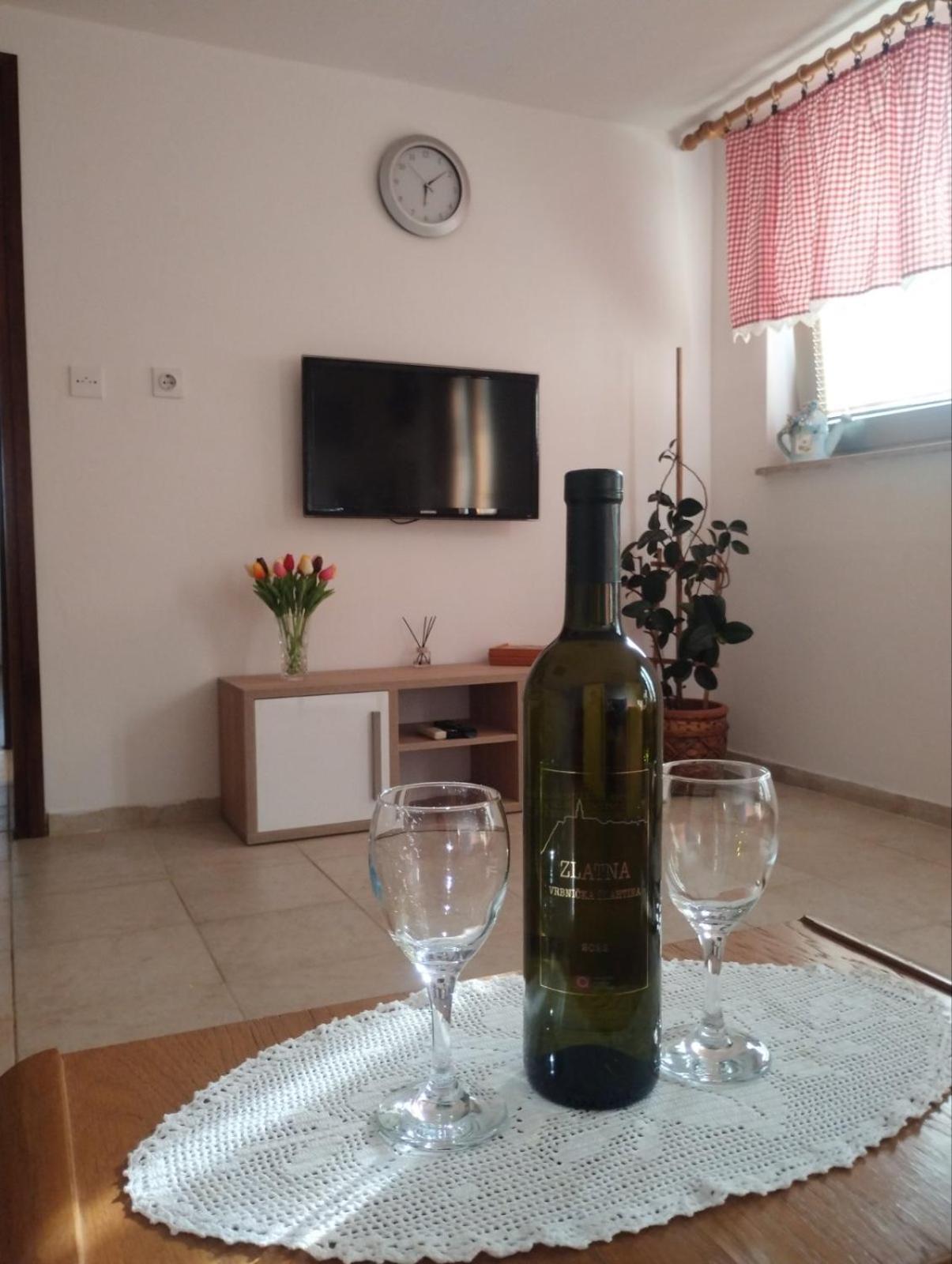 Apartman Tri Palme Gabonjin Exterior foto